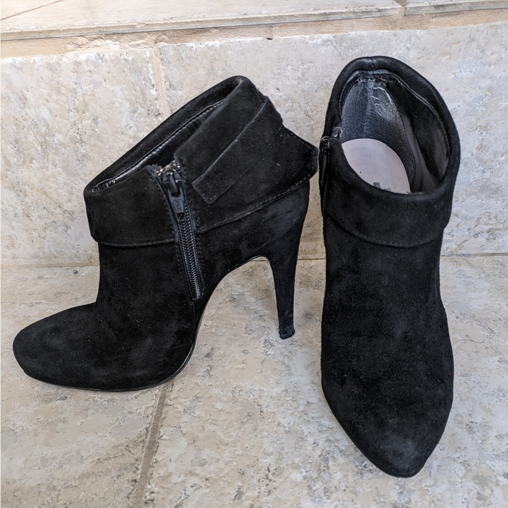 BROWNS ID Suede Ankle  Heels